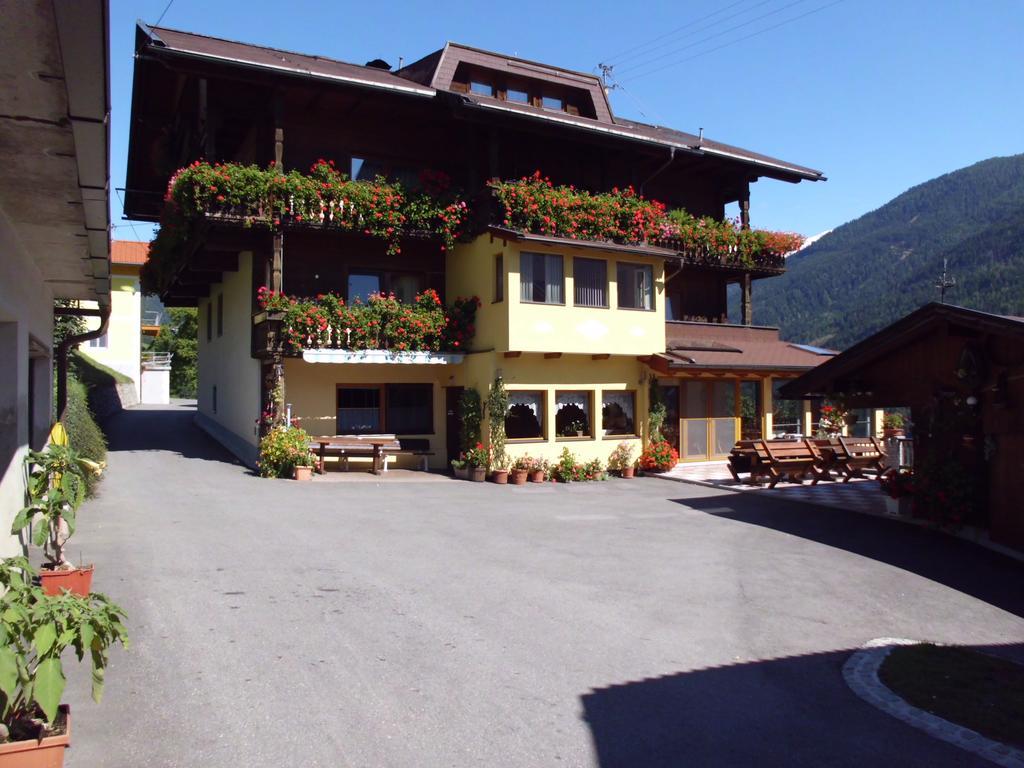 Pension Pichlerhof Stall Exterior foto